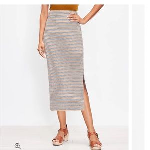 LOFT pull on midi skirt size Medium NWT gorgeous cream, neutral colors, stripes